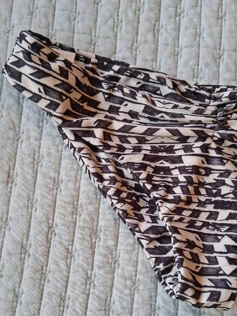 Boys + Arrows Black and Cream Abstract Arrow Print Bikini Bottoms RARE